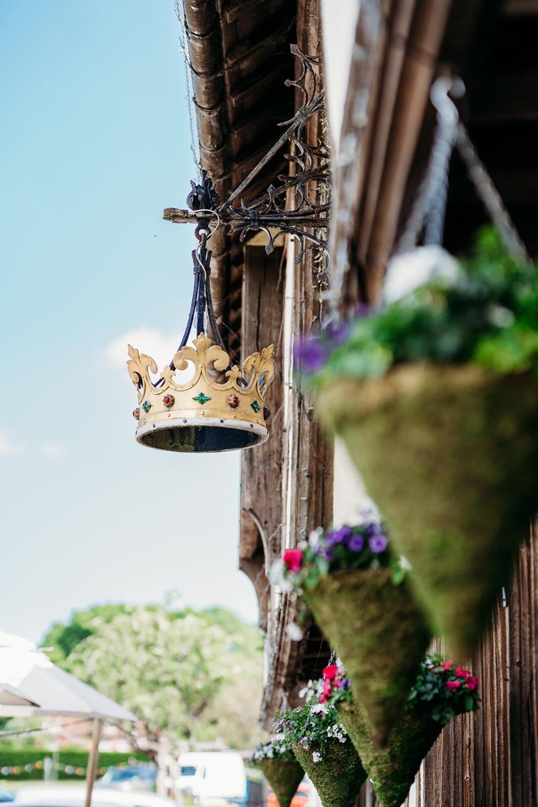 The Crown Inn 치딩폴드 외부 사진
