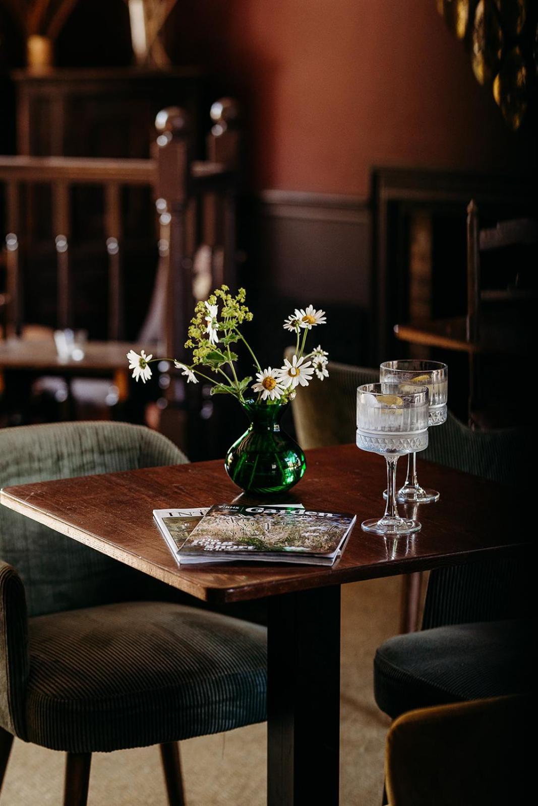 The Crown Inn 치딩폴드 외부 사진