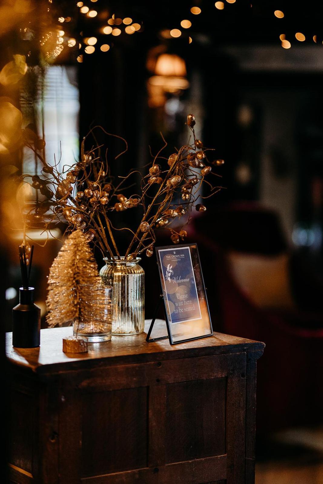 The Crown Inn 치딩폴드 외부 사진