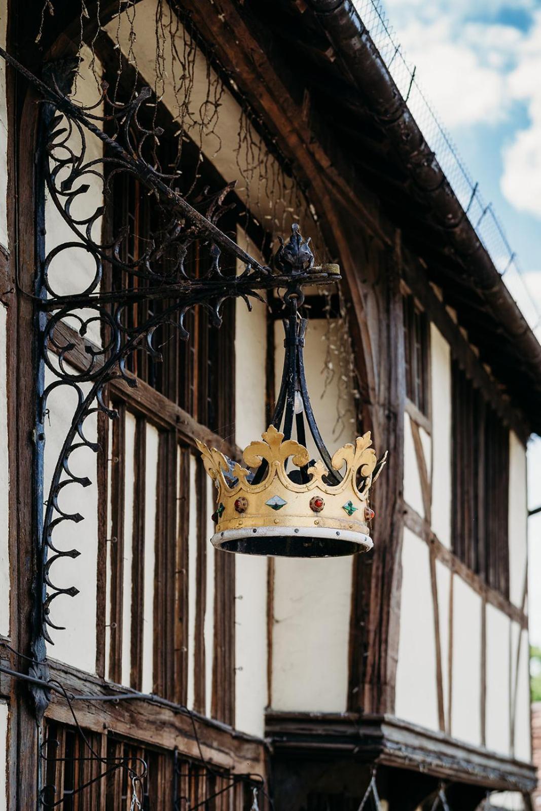 The Crown Inn 치딩폴드 외부 사진