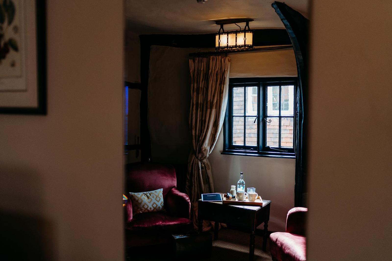 The Crown Inn 치딩폴드 외부 사진